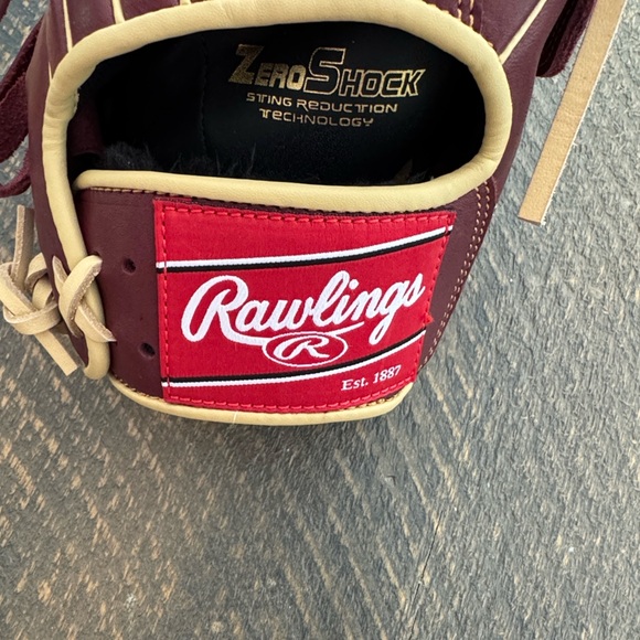 Rawlings Burgundy and Beige Baseball Glove - Picture 5 of 5